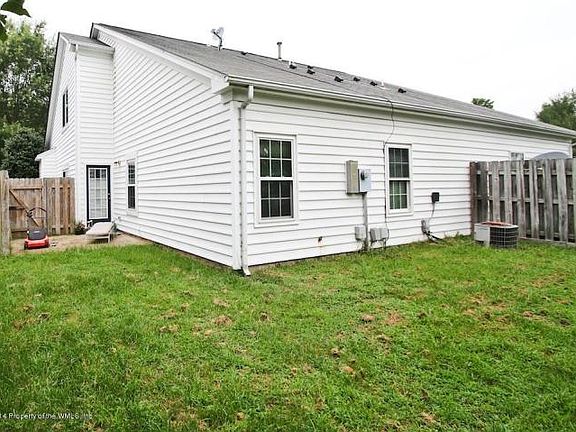 2nd image of 104 Alice Ct