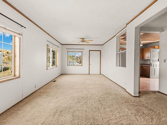 4th image of 641 Croswell Ave