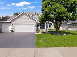 7267 Cambridge Rd, Shakopee, MN 55379