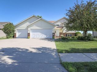 3435 28th Ave S, Fargo, ND 58103