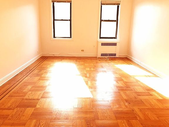 2nd image of 4725 40th St APT 5F