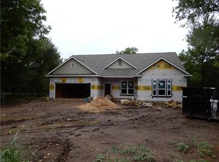 395 Lamaloa Ln, Bastrop, TX 78602