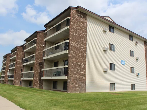 180 Pinehouse Dr, Saskatoon, SK S7K 5H7
