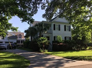 2044 Parkway Dr, Charleston, SC 29412