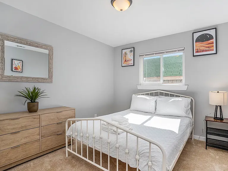 570 W Ocean View Ave #1 — Photo 4