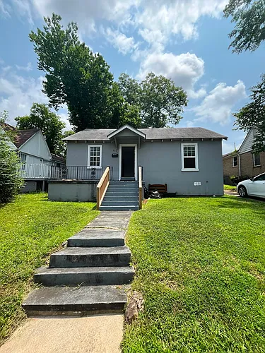 2121 S Park St Photo 1