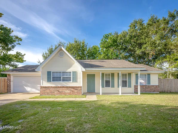 12505 Canterbury Dr W, Ocean Springs, MS 39564