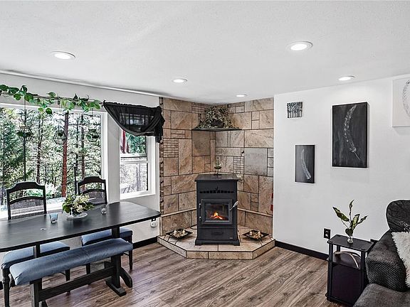 4th image of 16536 Ouray Road W