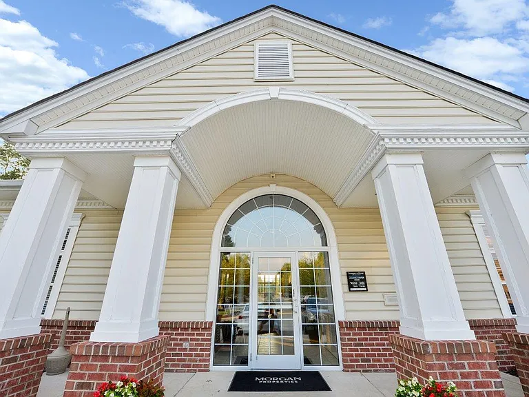Stonegate at Devon Apartment Homes — Photo 32
