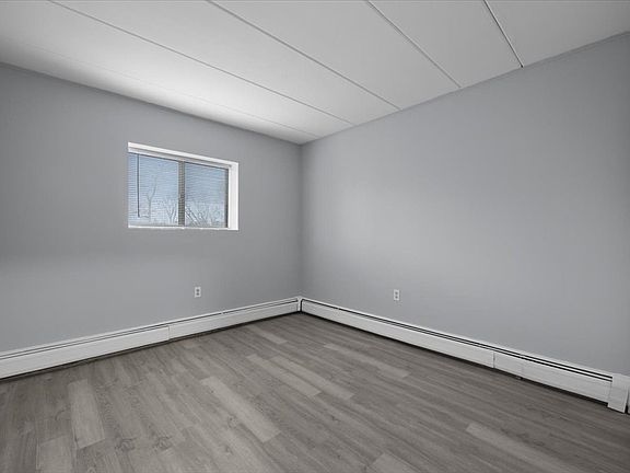 3rd image of 141 Commercial St APT 9