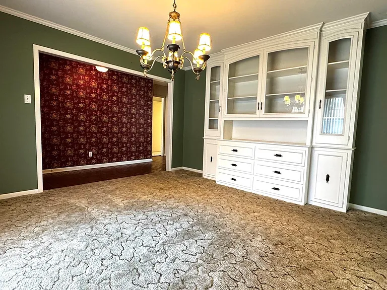 809 Atlow Dr — Photo 4