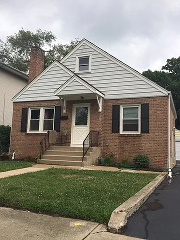 2419 Wood St photo 1