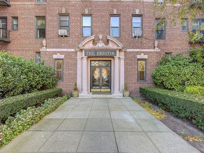 7814 Austin St APT 1C, Flushing, NY, 11375