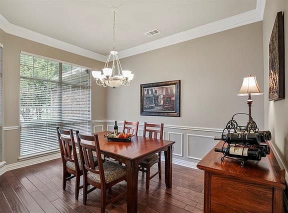 4th image of 2608 Russwood Dr