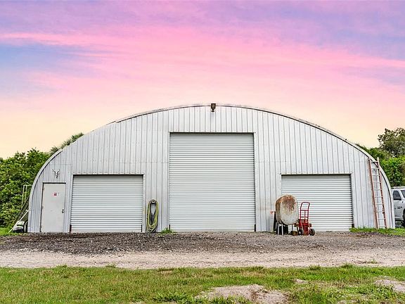 3rd image of 2049 Everhigh Acres Rd