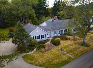 11224 Mayfield Rd, Chardon, OH 44024