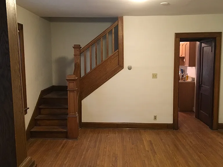 157 E Como Ave — Photo 4