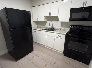 110 SW 7th Ave, Dania Beach, FL 33004
