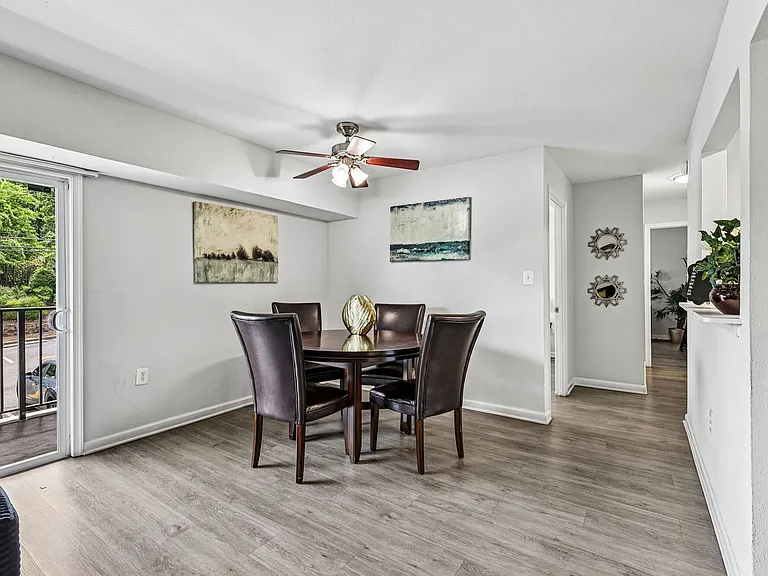 North Hills Apartments — Photo 22