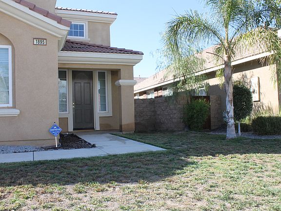 3rd image of 1895 Dainty Way