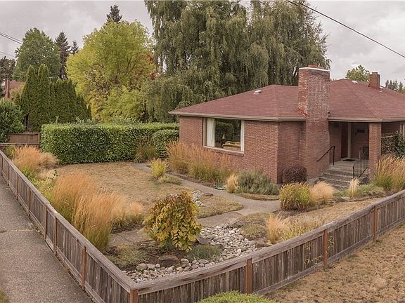 2nd image of 4011 N 11th St
