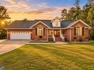 296 Magnolia Rd, Midway, GA 31320