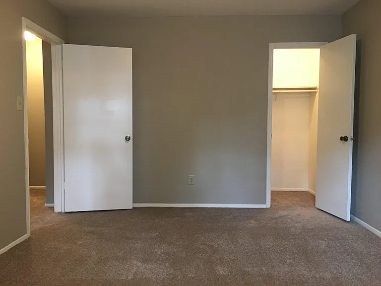 Pinewood Townhomes — Photo 10