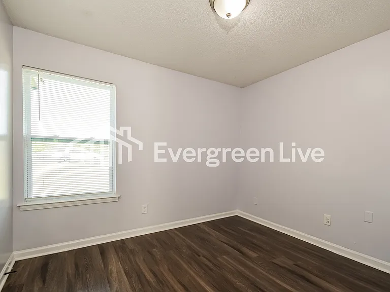 6070 Tulane Rd — Photo 9