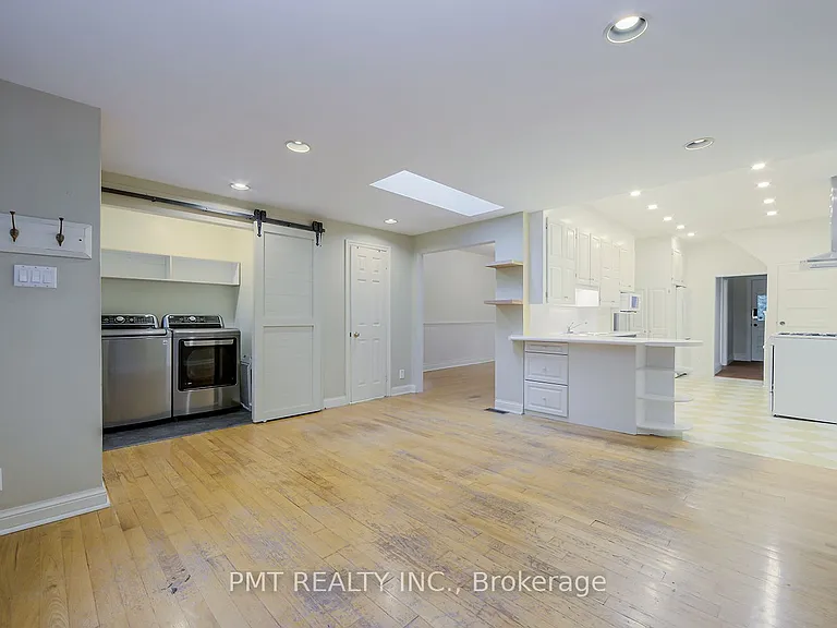 47 Herbert Ave — Photo 10