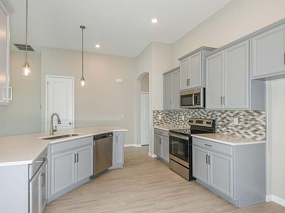 Sweetwater Quick Move-In Home Plan at Davis Heather Estates by William Ryan Homes Tampa