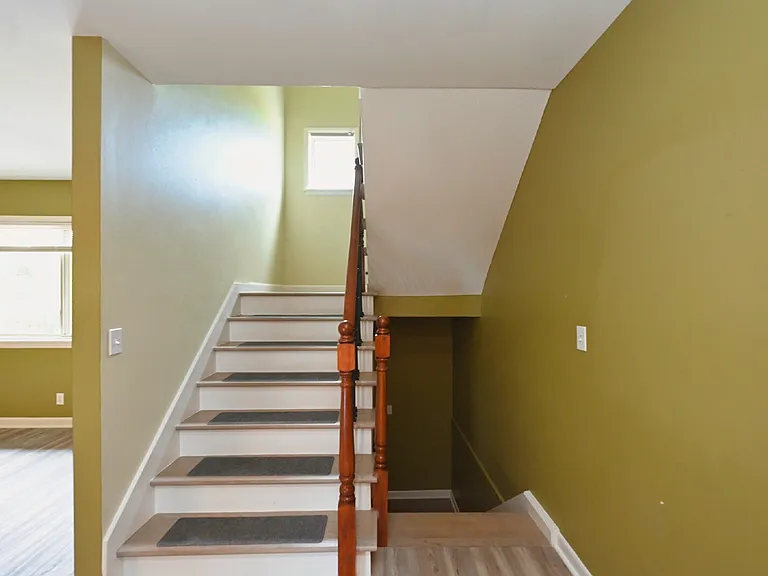 215 Summit Ridge Dr — Photo 25