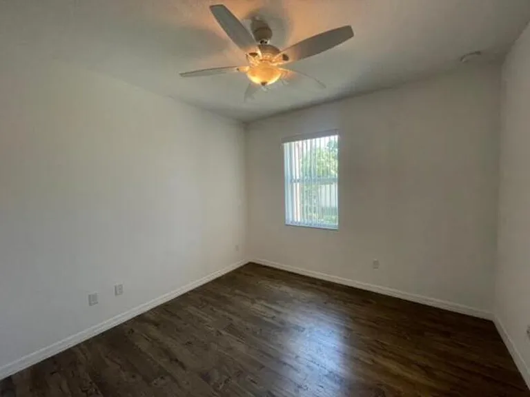 12885 Trevi Isle Dr — Photo 49