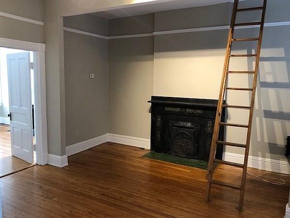 2nd image of 2312 Grove Ave APT 4