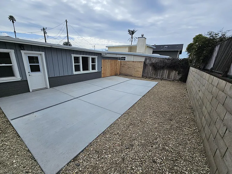 423 Whidbey St — Photo 12