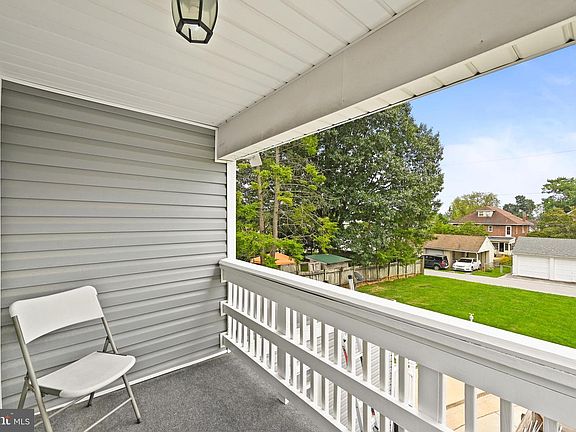 5th image of 1830 Stanton St