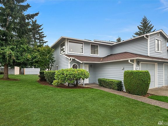 3rd image of 10909 SE 250th Ct APT A