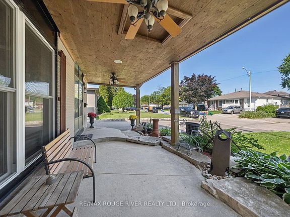 3rd image of 1289 Ilona Park Rd