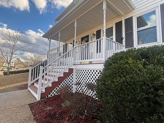 3rd image of 8814 Kent Ct