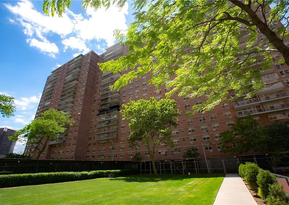 1st image of 2940 W 5th St #14S