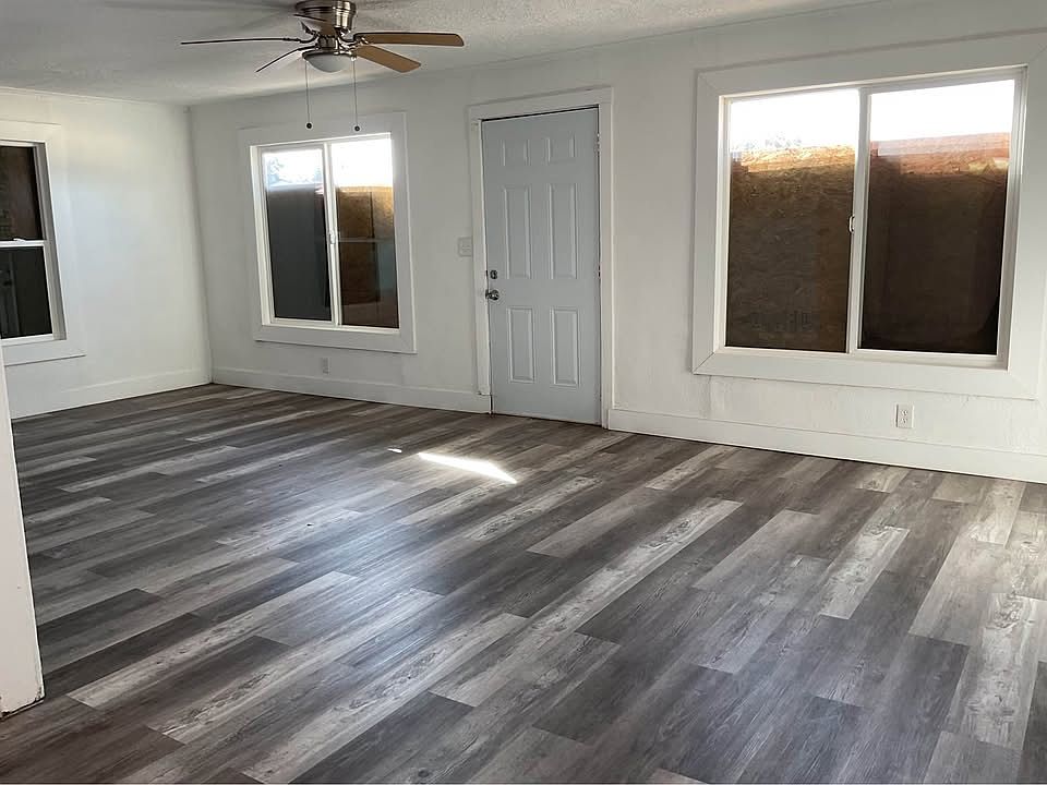 1st image of 709 N D St