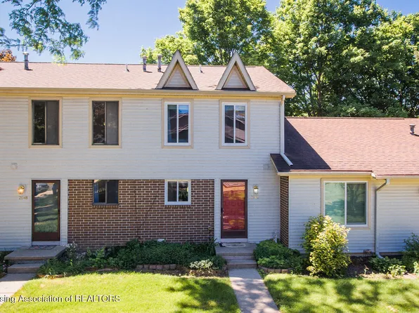 2046 Blue Lac Dr #73, Haslett, MI 48840