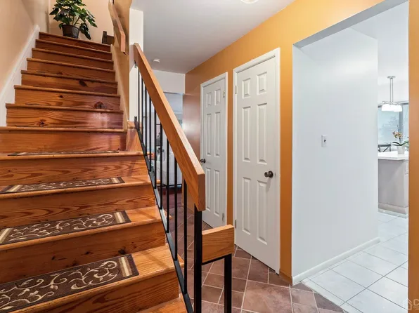606 Robin Rd, Hillsborough, NJ 08844