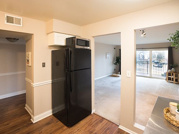 5th image of 5000 Carriageway Dr APT 303