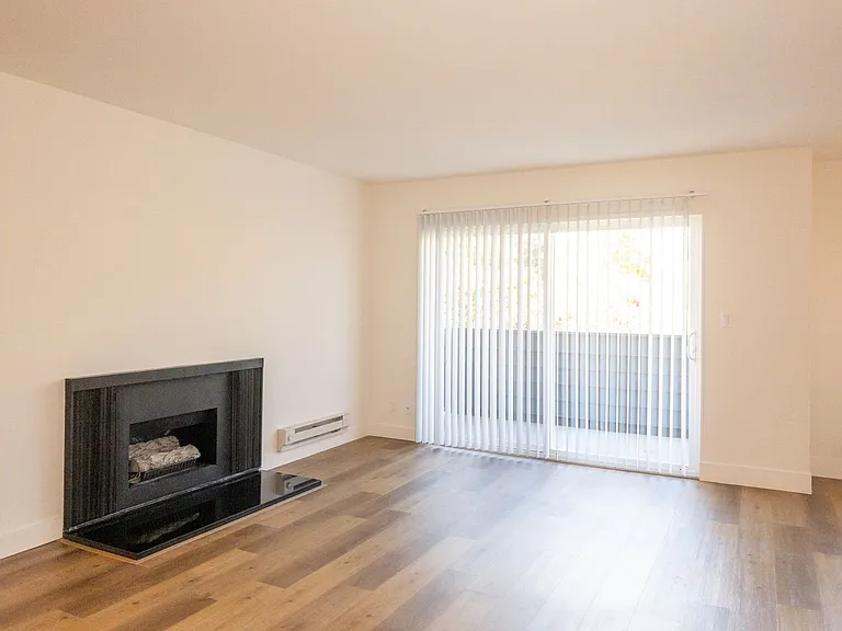 934 Sir Francis Drake Blvd #7 — Photo 8
