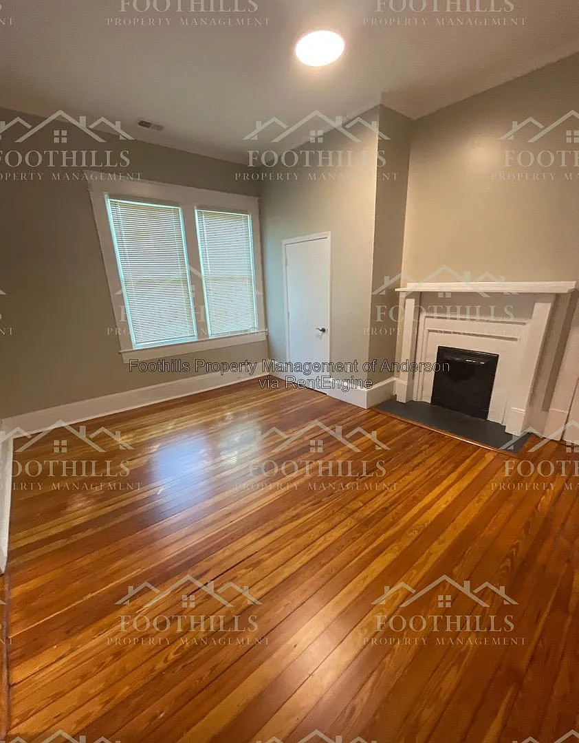2 bed, 1.0 bath, $1,250 — Photo 4