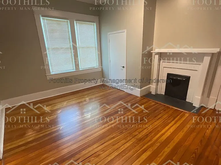 120 Anderson Ave #C — Photo 4
