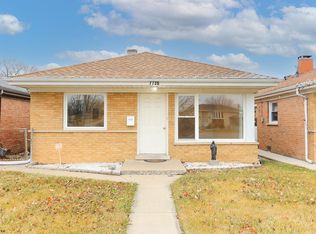 7736 State Rd, Burbank, IL 60459