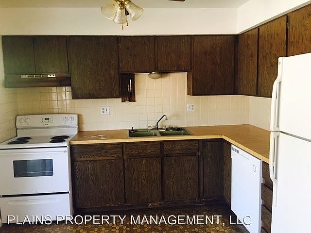 2nd image of 2169 31st St