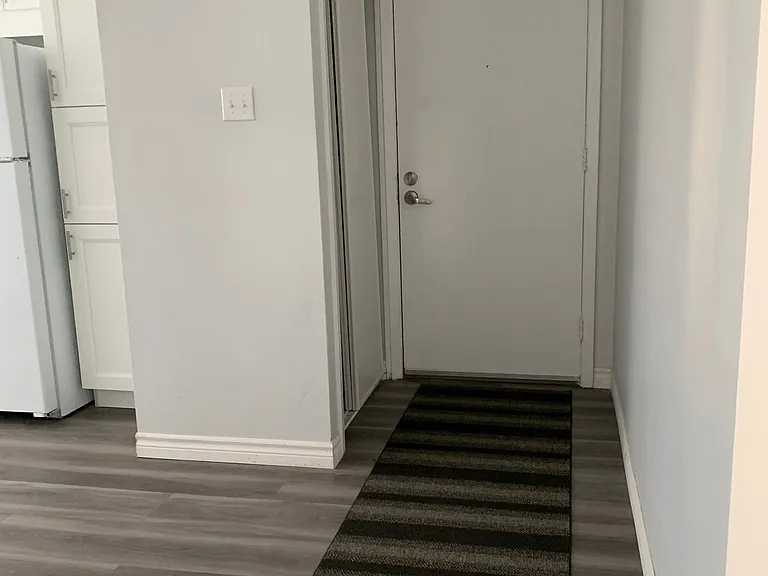 50 Gordon Ave #10 — Photo 3