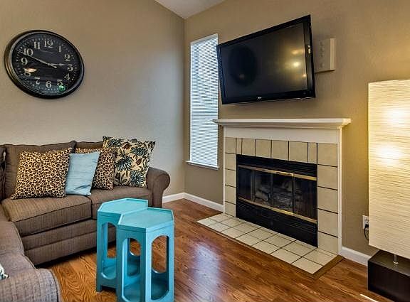 5th image of 95 Hobson St APT 3B